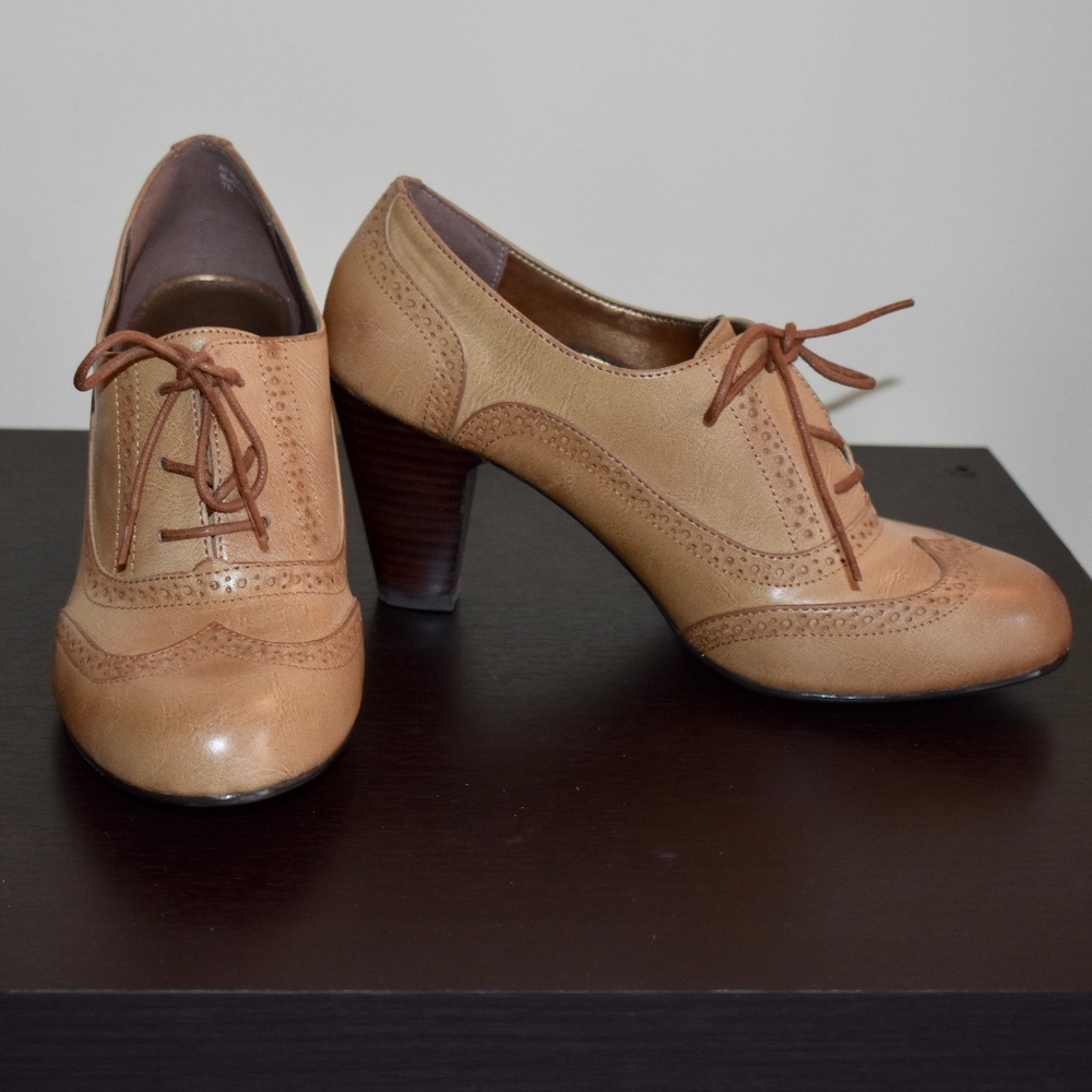 Tan High Heel Oxford Shoes